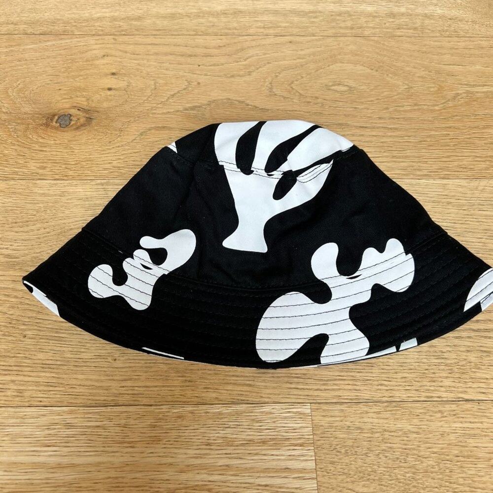 Frame - Abstract Bucket Hat in Black & White